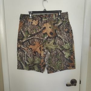 NWOT Men's Mossy Oak Shorts Size M
